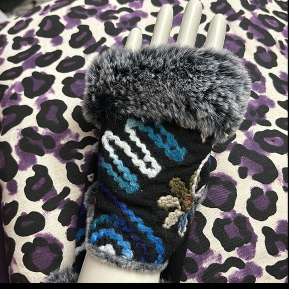 Fine Art Inspired Starry Night Van Gogh & Monet Madam Touch Screen Blue or Green - Picture 3 of 13